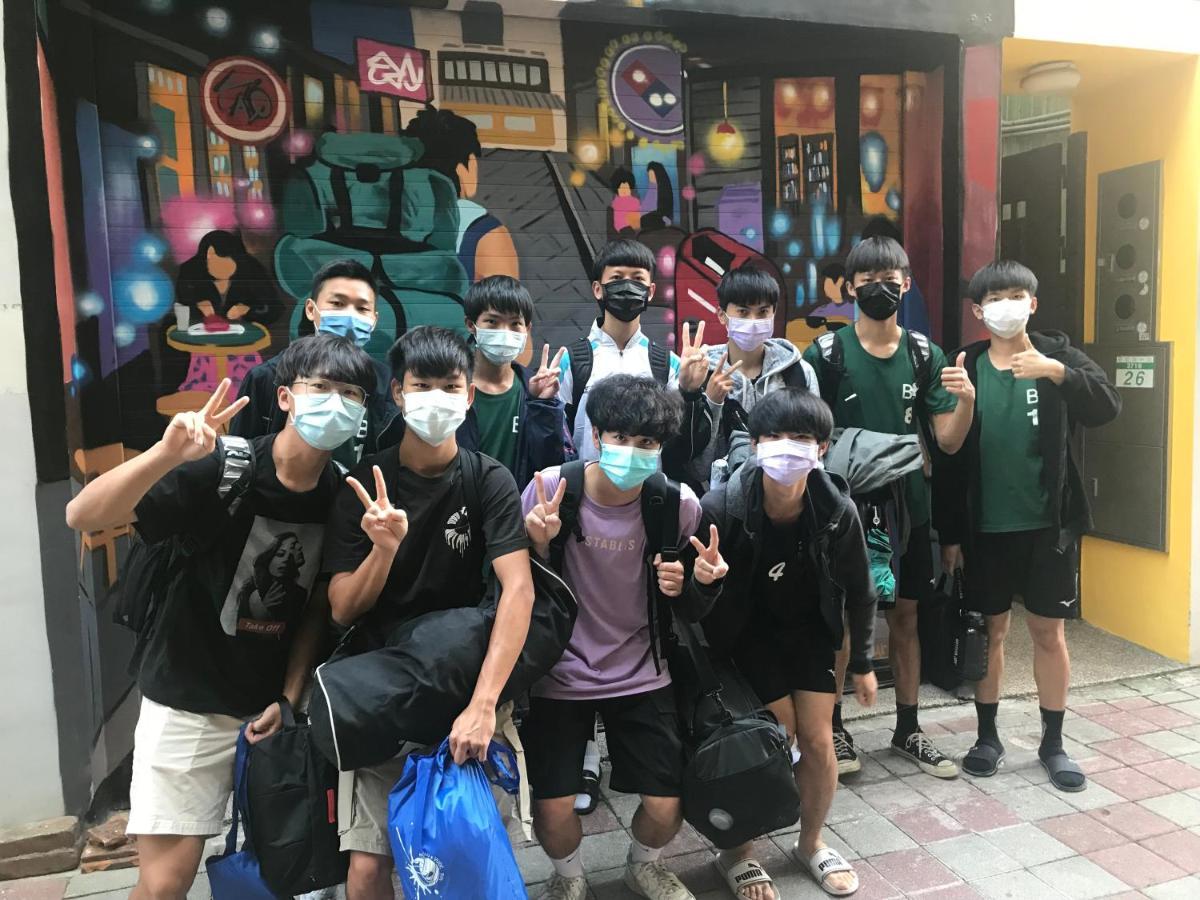 mydeer backpacker Hostel Tainan Buitenkant foto